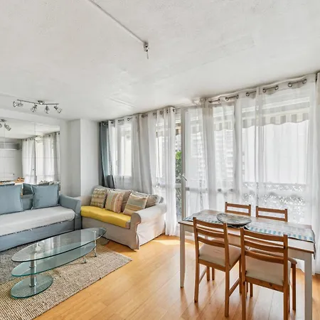 Chic And Comfortable Apart With Balcony Levallois-Perret Extérieur photo
