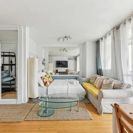Chic And Comfortable Apart With Balcony Levallois-Perret Extérieur photo