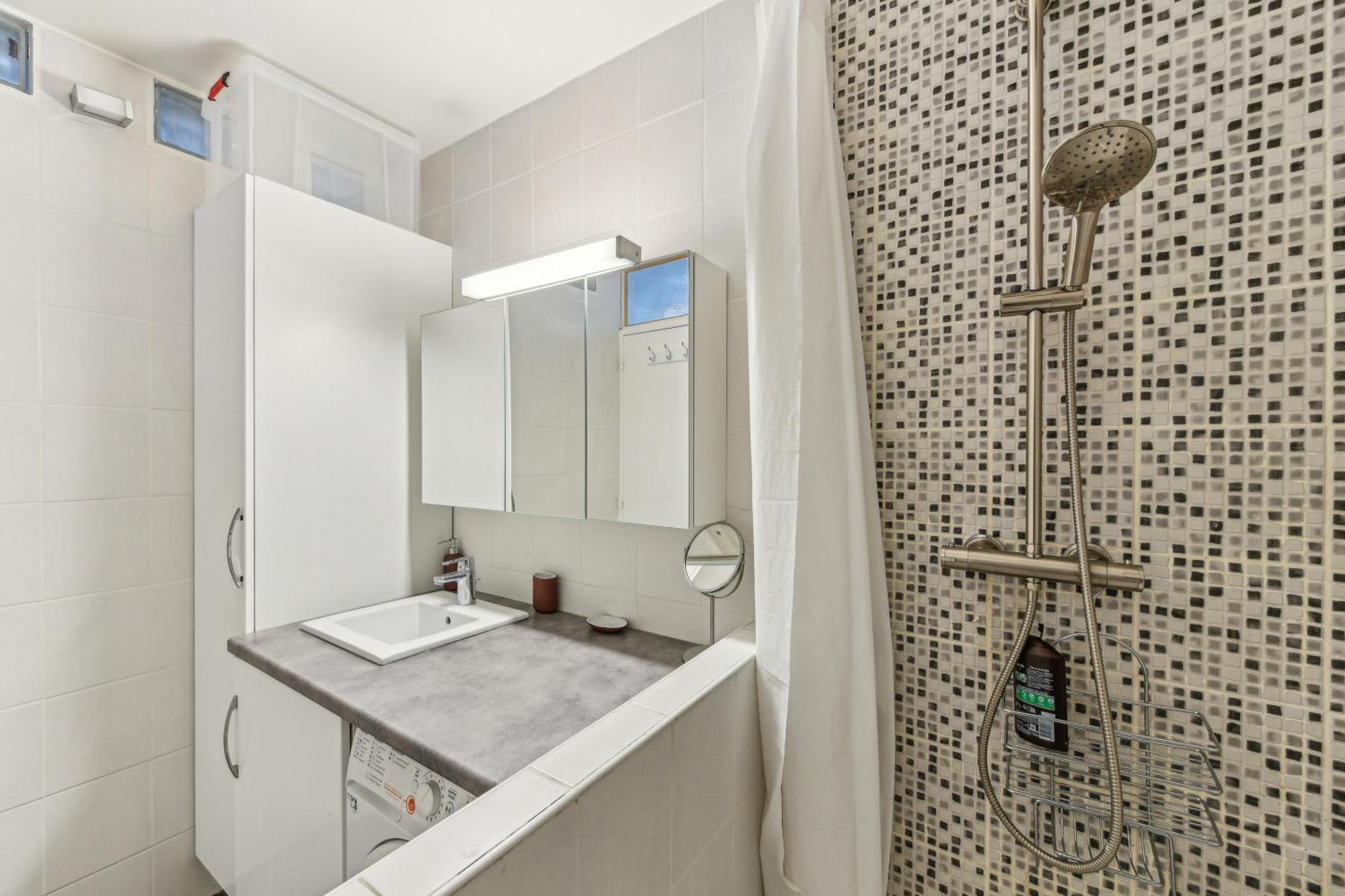 Appartement Chic And Comfortable With Balcony Levallois-Perret